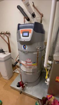 United Plumbing & Water Heaters